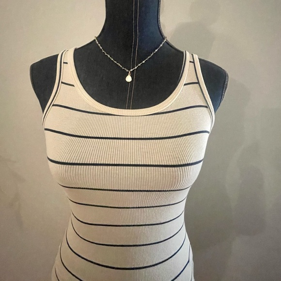 Women’s NWT Los Angeles New York Backless Bodysuit NEW Size Small - Picture 5 of 8